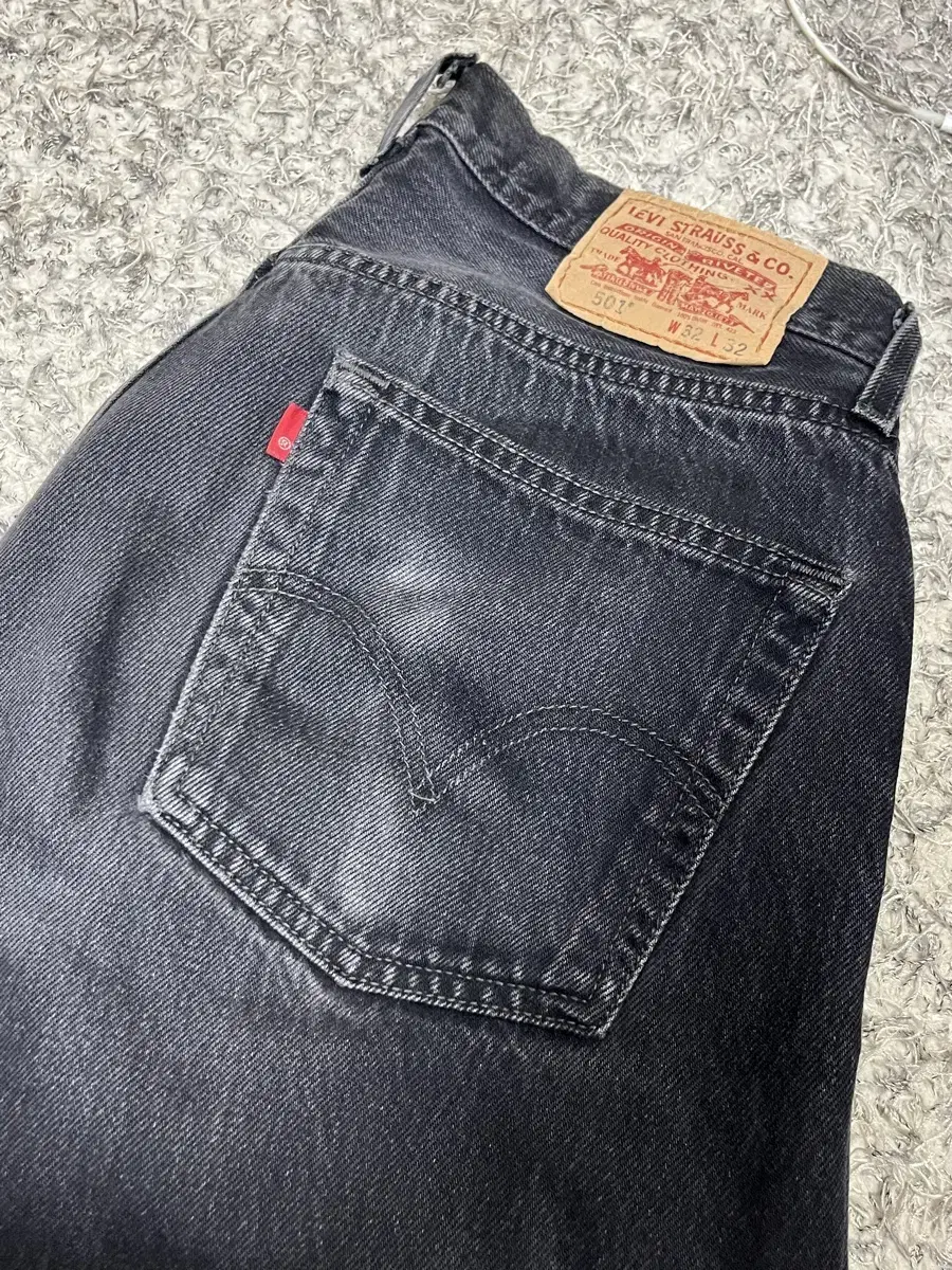 00 levis 501